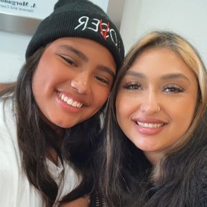 Meet your Posher, Gillian valeska